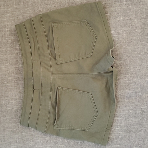 Ashley Mason shorts - Picture 2 of 5